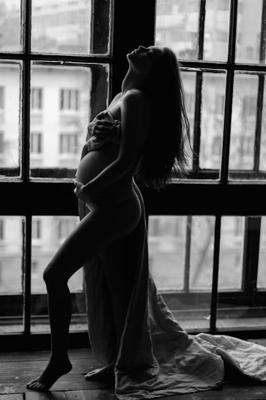 孕妇梦到自己生女儿