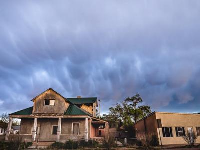 三面环路风水分析，提升住宅运势的风水布局建议