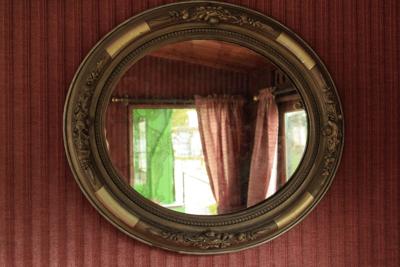 客厅镜子摆放不好，客厅风水镜子摆放调运势