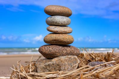 不属于风水学的三大原则是什么，五行平衡、命运规划、养生之道