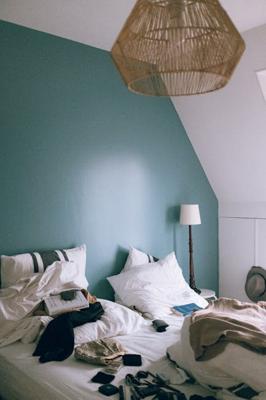 卧室风水忌讳什么颜色，卧室风水中适合的色彩搭配建议