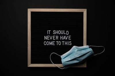 属马的人家里不能放什么生肖摆件，属马的人家里能放马的摆件吗