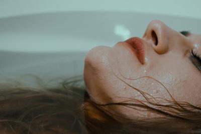 梦见水龙头漏水是什么意思