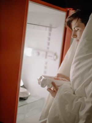 做梦梦见上厕所衣服上沾屎