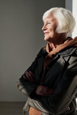 88年属龙女正源出现在哪里，88年属龙女的性格特点与运势分析