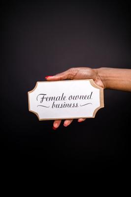 如何和属马女固执任性的人相处，属马女性格特点及相处之道