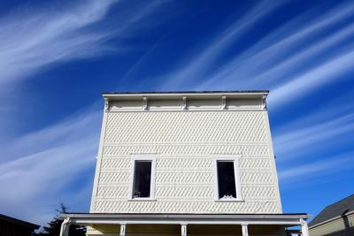 房子装修与风水的关系，风水布局与命理运势解析