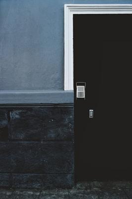 门口挂画有什么讲究，门口挂画的风水讲究与建议