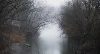 周公解梦梦见过河