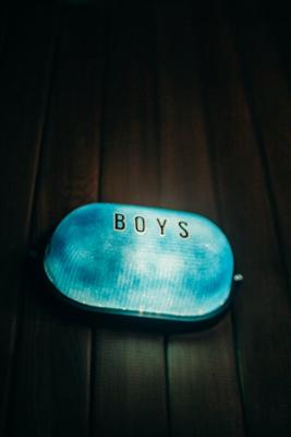 唐诗宋词取名100个男孩，男孩名字取名参考唐诗宋词的精选