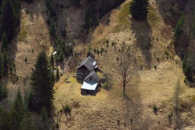 山旁边的房子风水好不好？山旁边的房子可以买吗