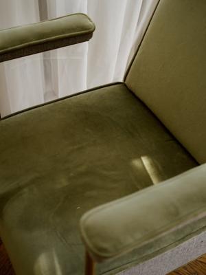 沙发背景壁布山水风水好，风水大师推荐的家居装饰