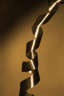 铜龙摆件的寓意，铜龙摆件的风水与运势解析