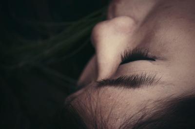 梦见头上有头皮屑是什么意思