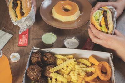 梦见很多好吃的食物