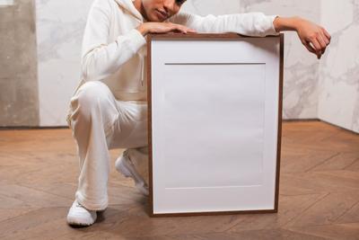 衣柜对着床尾后悔死了，衣柜摆放对着床尾的风水解析及改善建议