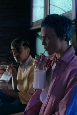 属龙水瓶座的男生，属龙水瓶座男生和属龙水瓶座女生