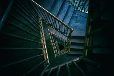 梦见自己爬楼梯是什么预兆