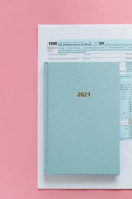 90年马金牛座2024运势如何，事业财运健康全面分析