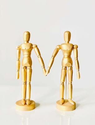 双子男和哪个星座女最配，双子座男的星座最佳搭档推荐