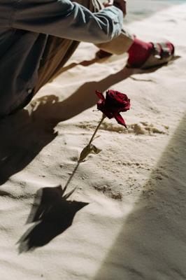 梦见扫墓的人际关系