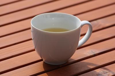 养茶花在风水上是好事还是坏，养茶花风水布局与五行相生讲究