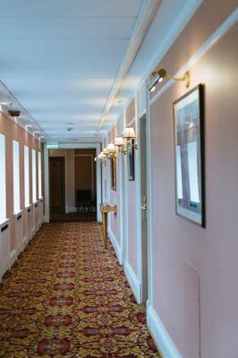 十八条客厅装修风水知识大全，客厅风水布局原则与运势提升技巧