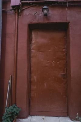 风水大门对着后门，大门正对后门的房子如何装修好