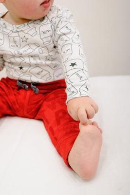 梦见自己穿红色裤子预示着什么