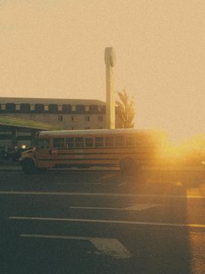 带缘分人梦到回学校上课