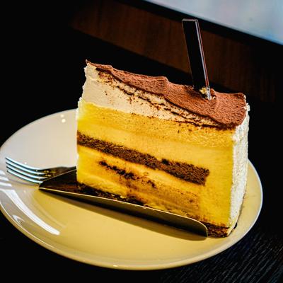 梦见拿着蛋糕给老板了吗