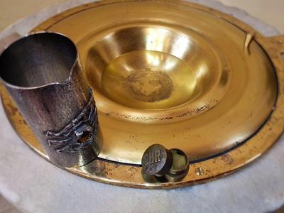 黄铜百福米缸摆放在家里什么位置好，百福铜缸怎么摆放