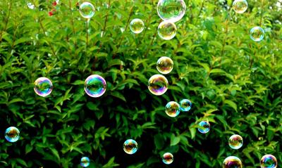 梦见手上长了很多水泡