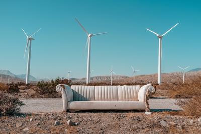 客厅摆放沙发风水禁忌，风水学中沙发摆放的方位与气场平衡要点