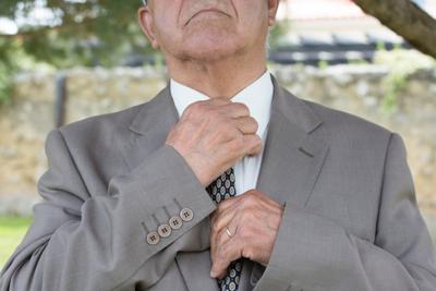 揭秘出高官富豪祖坟风水是怎样的