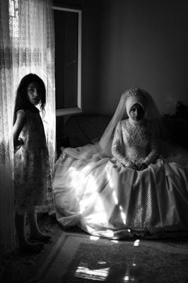 梦见女儿被坏人带走了