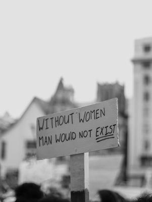 属鸡女和什么属相最配和什么不配